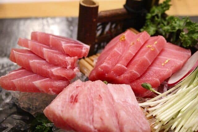 afbeelding van rauw visvlees